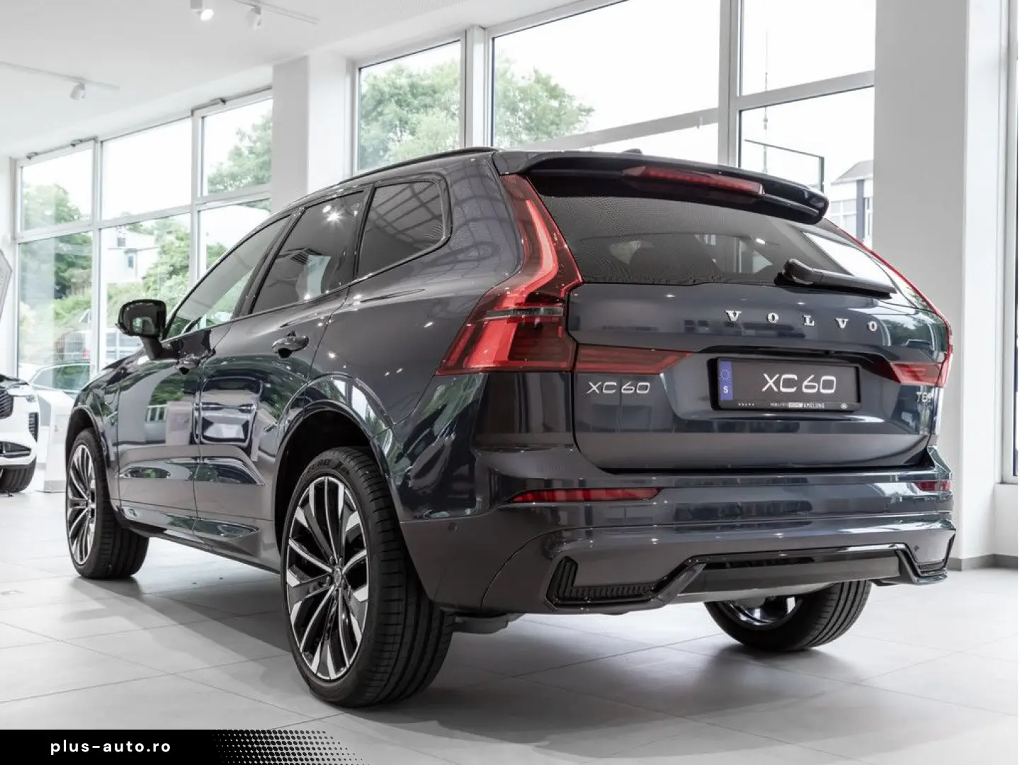 VOLVO XC60 T8 Ultra Dark Recharge Plug-In Hybrid AWD