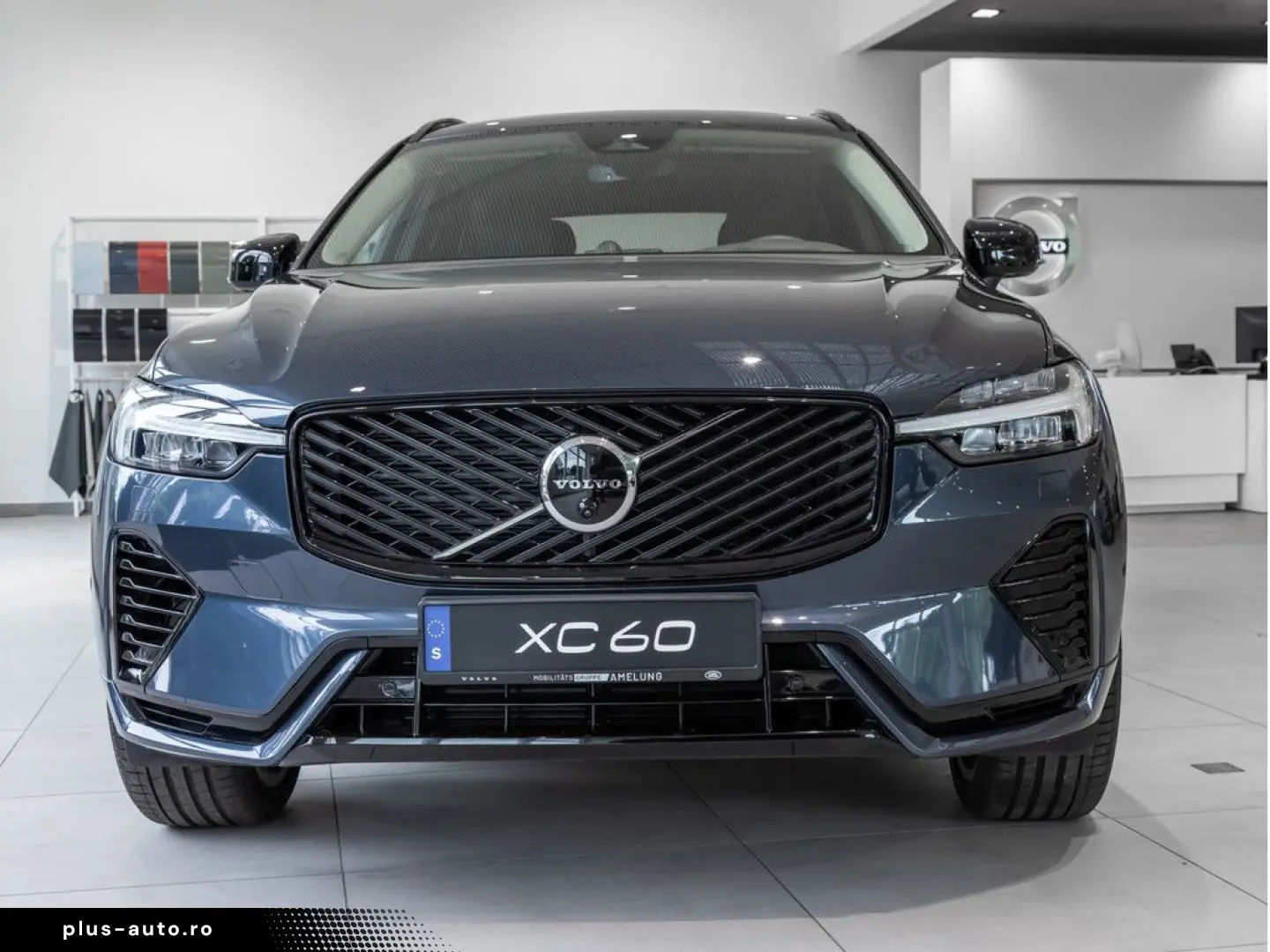 VOLVO XC60 T8 Ultra Dark Recharge Plug-In Hybrid AWD
