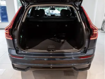 VOLVO XC60 T8 Ultra Dark Recharge Plug-In Hybrid AWD