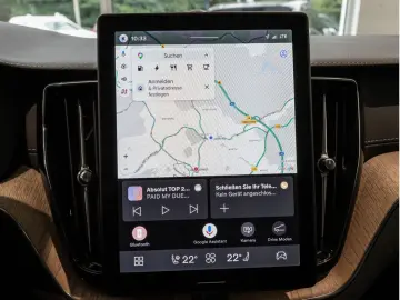 VOLVO XC60 T8 Ultra Dark Recharge Plug-In Hybrid AWD