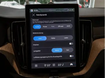 VOLVO XC60 T8 Ultra Dark Recharge Plug-In Hybrid AWD
