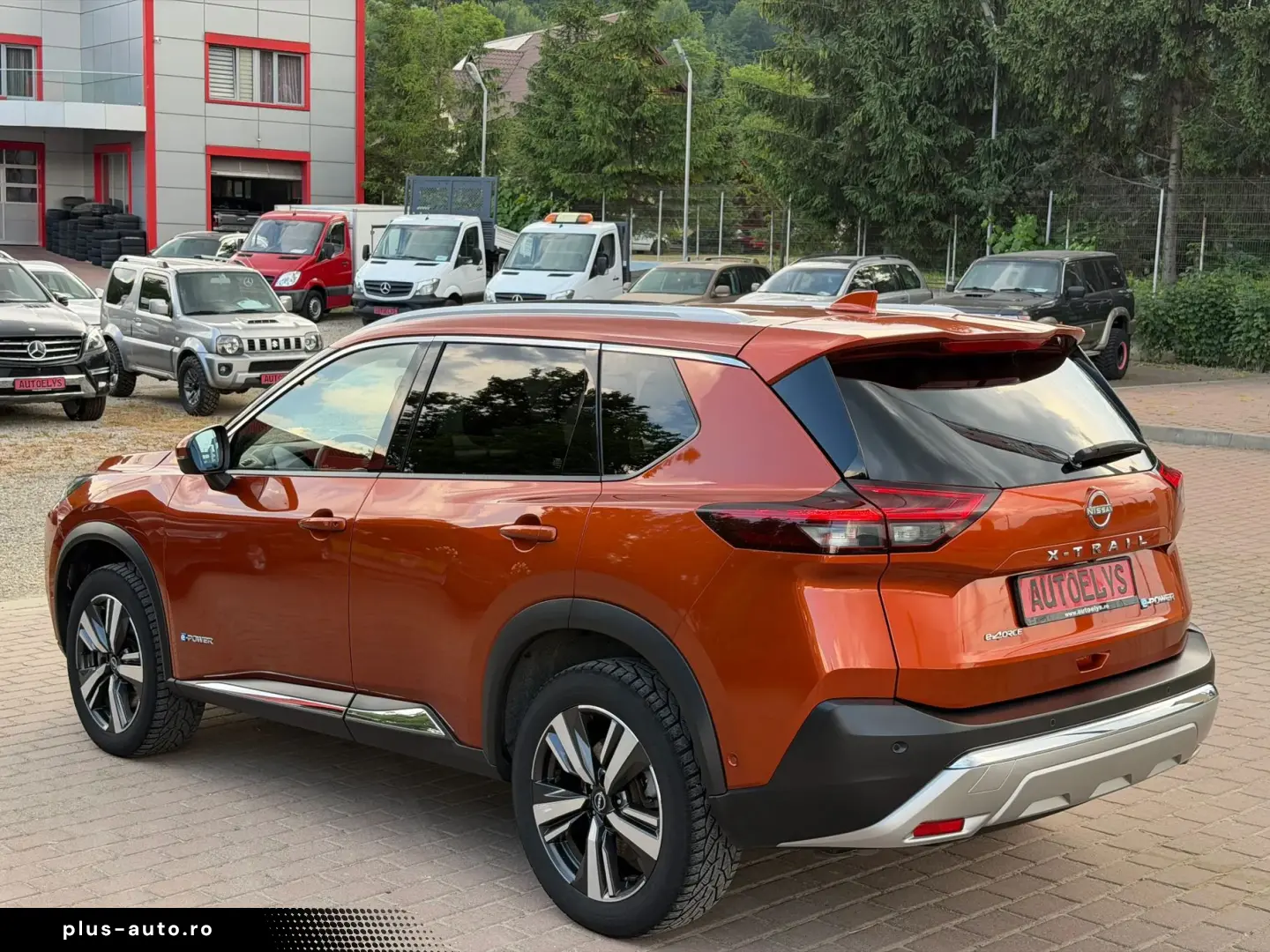 Nissan X-Trail e-4ORCE  e-POWER  1.5L X-Tronic CVT MHEV Tekn