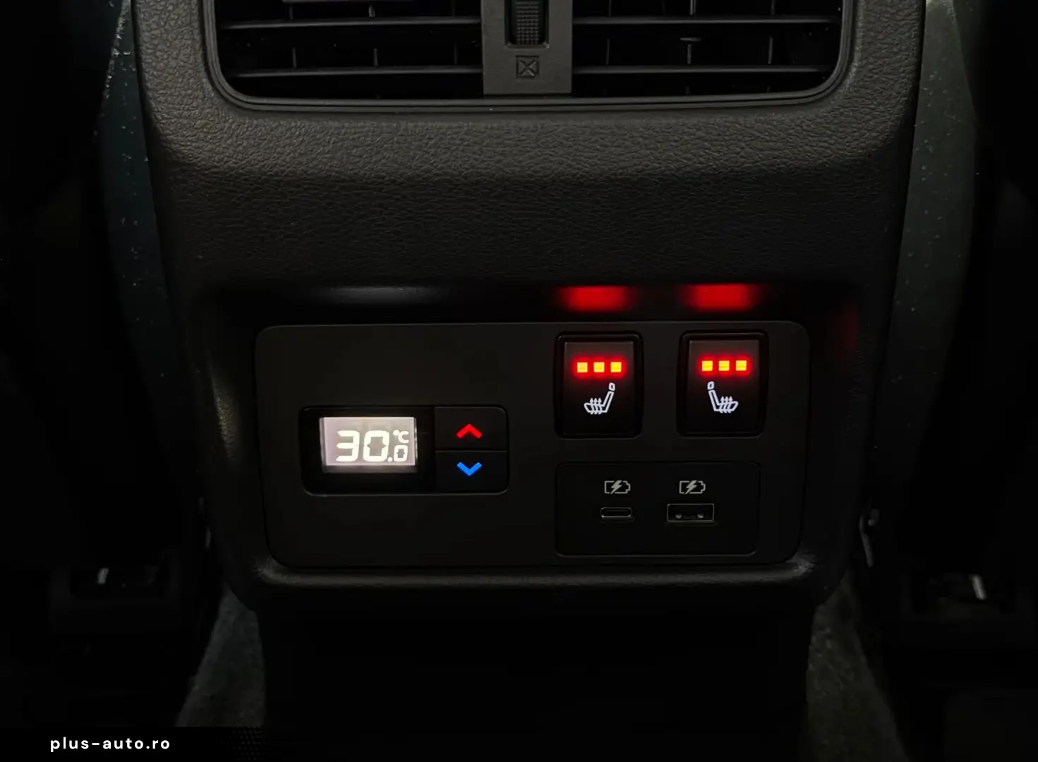 Nissan X-Trail e-4ORCE  e-POWER  1.5L X-Tronic CVT MHEV Tekn