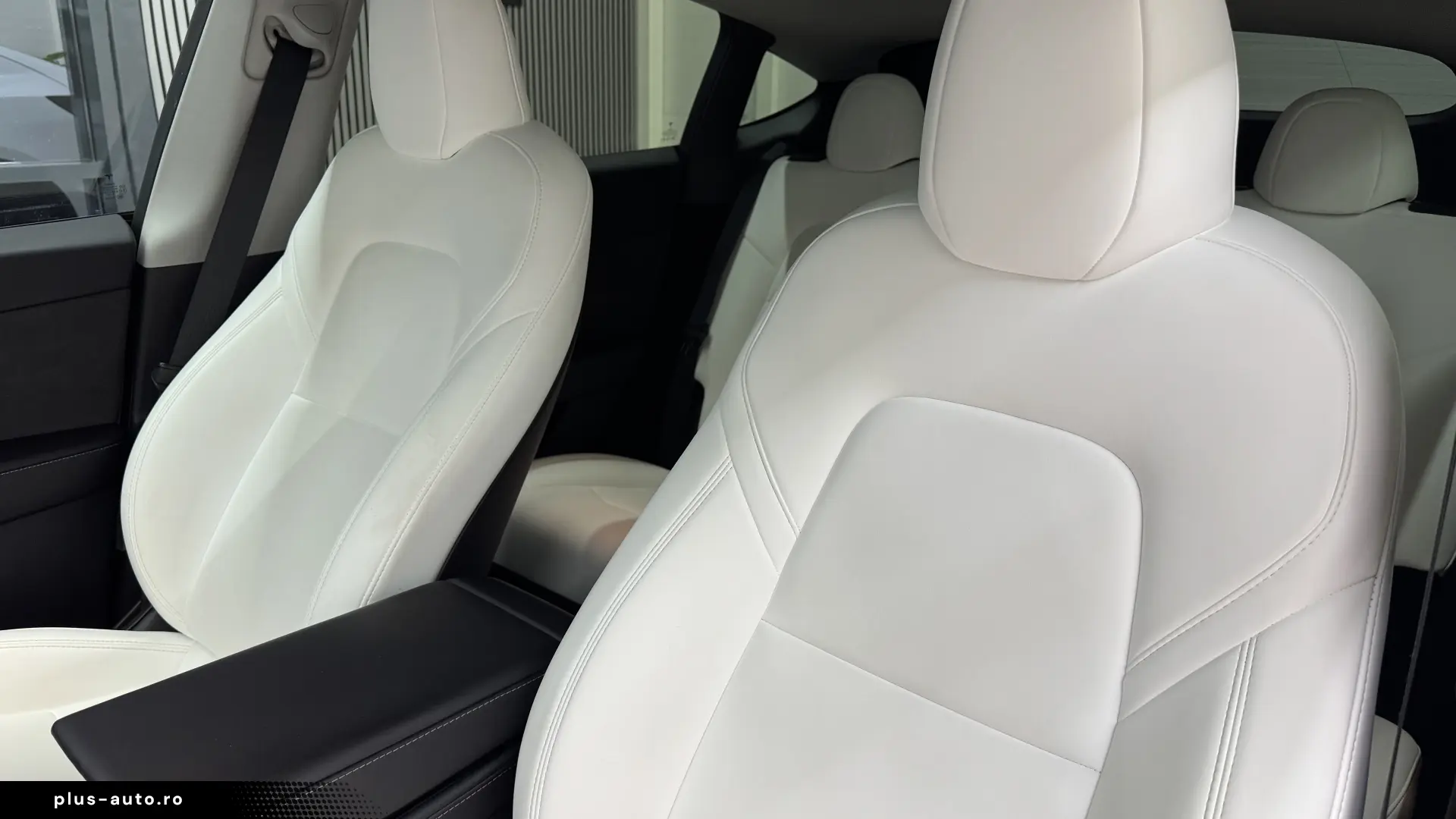Tesla Model Y Dual Motor Long Range