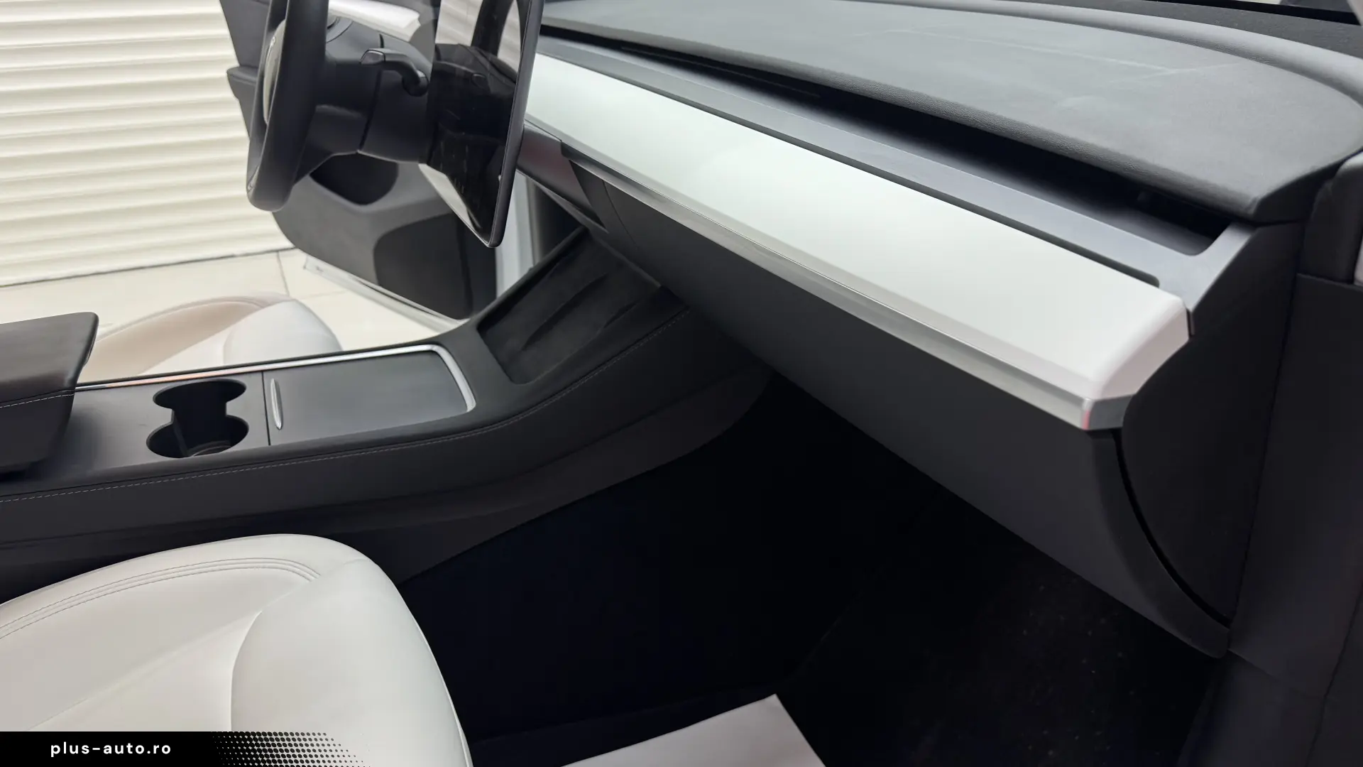 Tesla Model Y Dual Motor Long Range