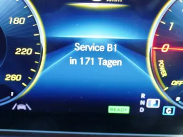 MERCEDES-BENZ GLE 350 e Panorama LED