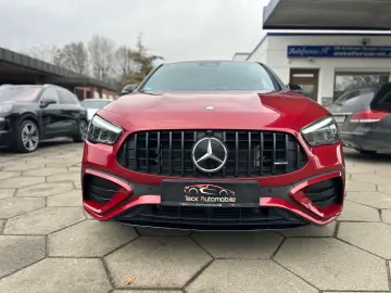 MERCEDES-BENZ GLA 35 AMG 4Matic Leder RFK Lenkradheizung