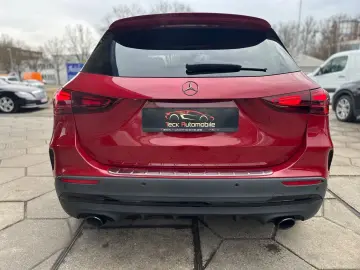 MERCEDES-BENZ GLA 35 AMG 4Matic Leder RFK Lenkradheizung