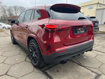 MERCEDES-BENZ GLA 35 AMG 4Matic Leder RFK Lenkradheizung