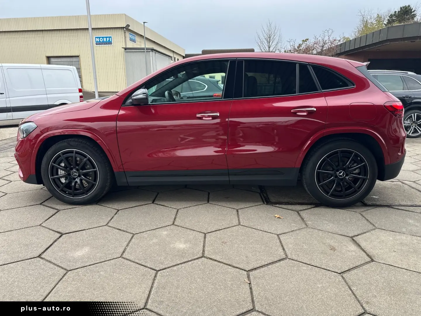 MERCEDES-BENZ GLA 35 AMG 4Matic Leder RFK Lenkradheizung