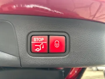 MERCEDES-BENZ GLA 35 AMG 4Matic Leder RFK Lenkradheizung
