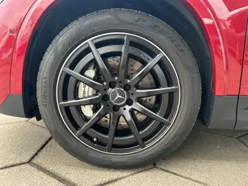 MERCEDES-BENZ GLA 35 AMG 4Matic Leder RFK Lenkradheizung