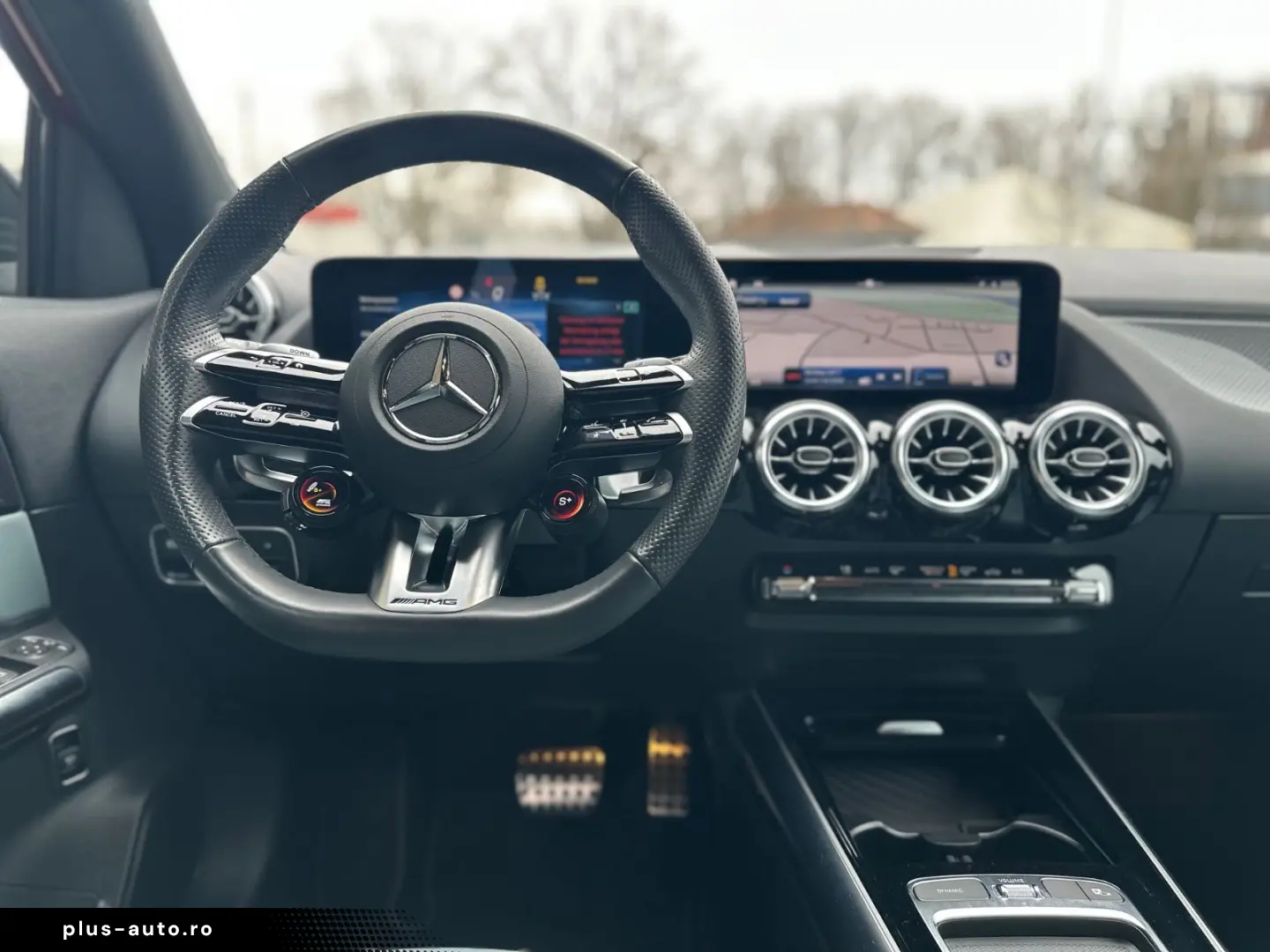 MERCEDES-BENZ GLA 35 AMG 4Matic Leder RFK Lenkradheizung