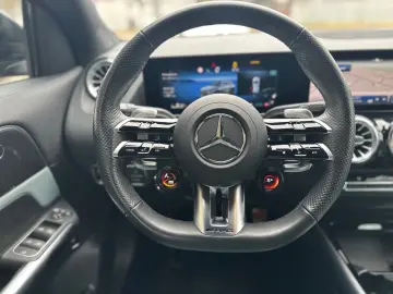 MERCEDES-BENZ GLA 35 AMG 4Matic Leder RFK Lenkradheizung
