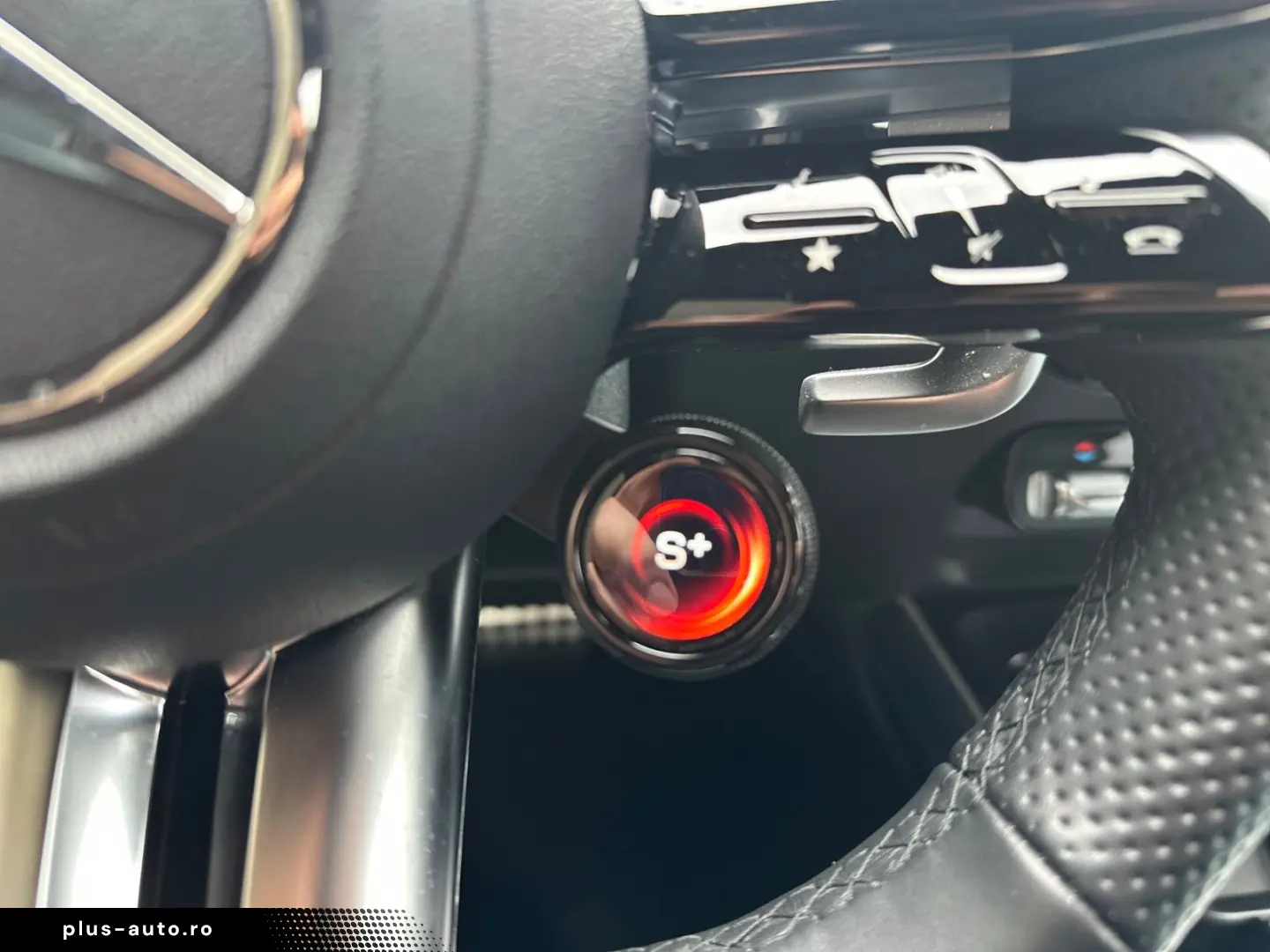 MERCEDES-BENZ GLA 35 AMG 4Matic Leder RFK Lenkradheizung