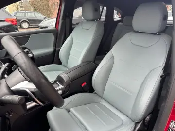 MERCEDES-BENZ GLA 35 AMG 4Matic Leder RFK Lenkradheizung