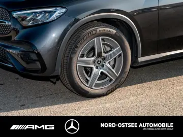 MERCEDES-BENZ GLC 300 d 4M AMG AHK DISTRONIC