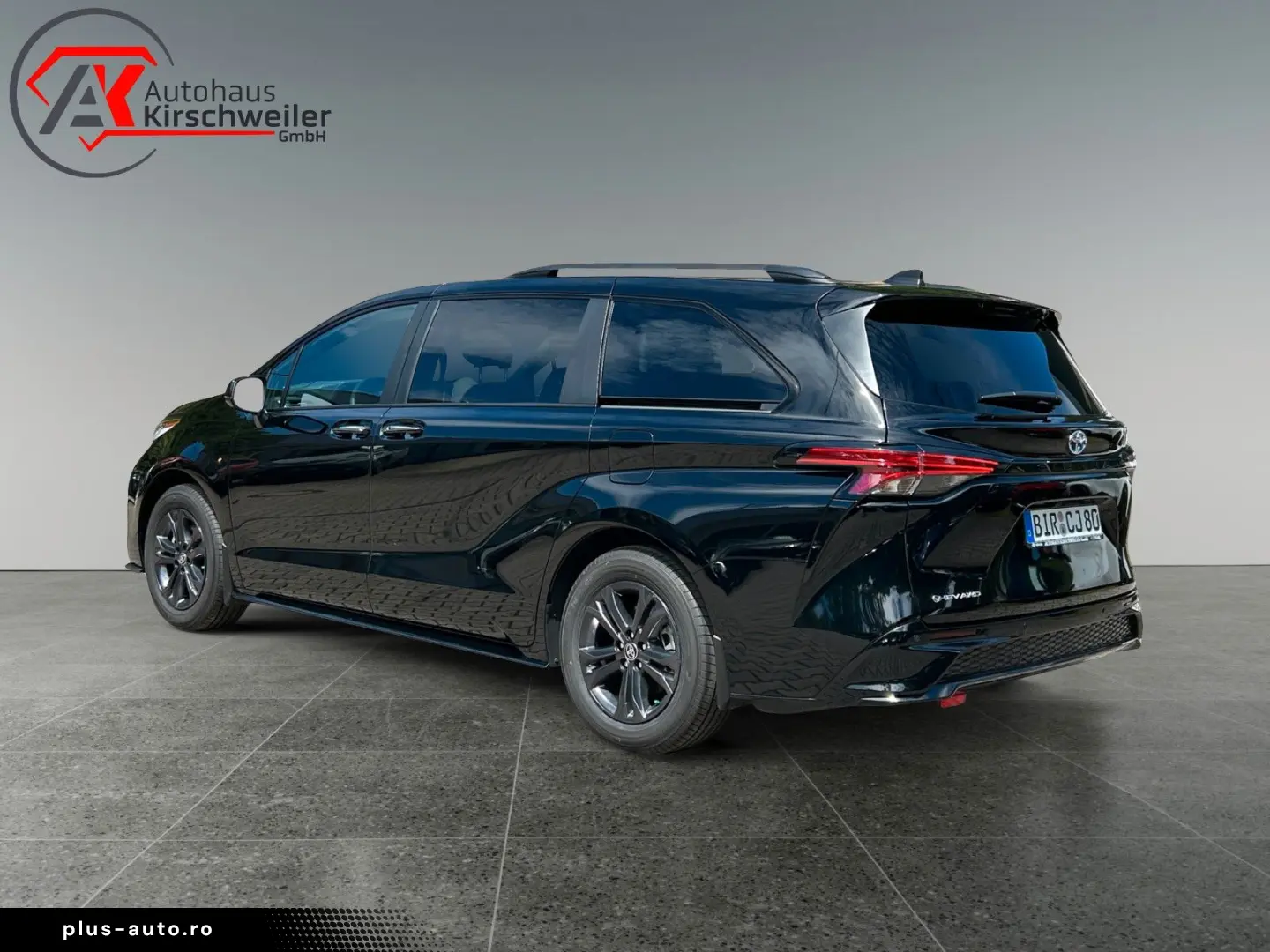 TOYOTA Sienna Hybrid XLE 7-Sitzer