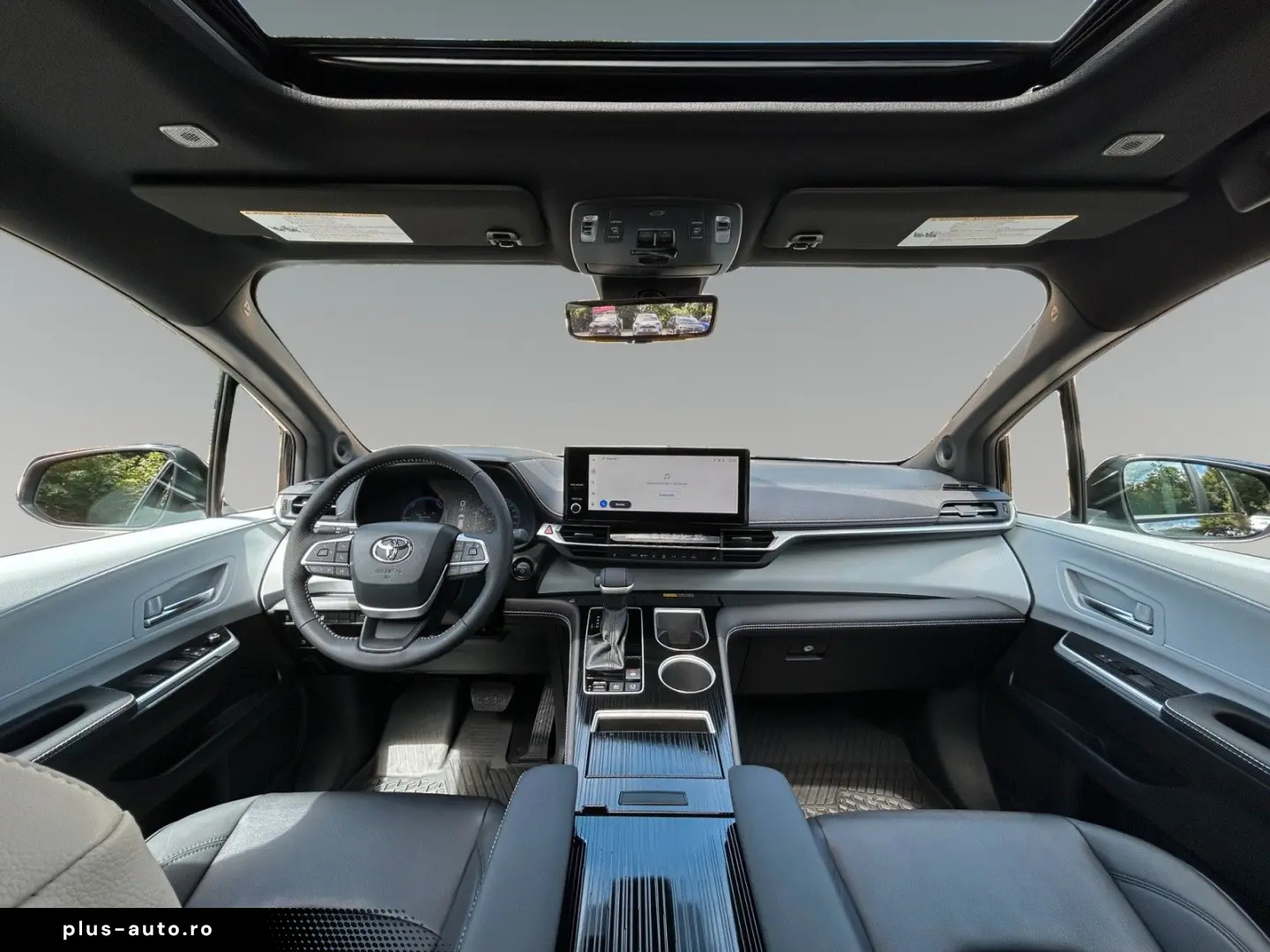 TOYOTA Sienna Hybrid XLE 7-Sitzer