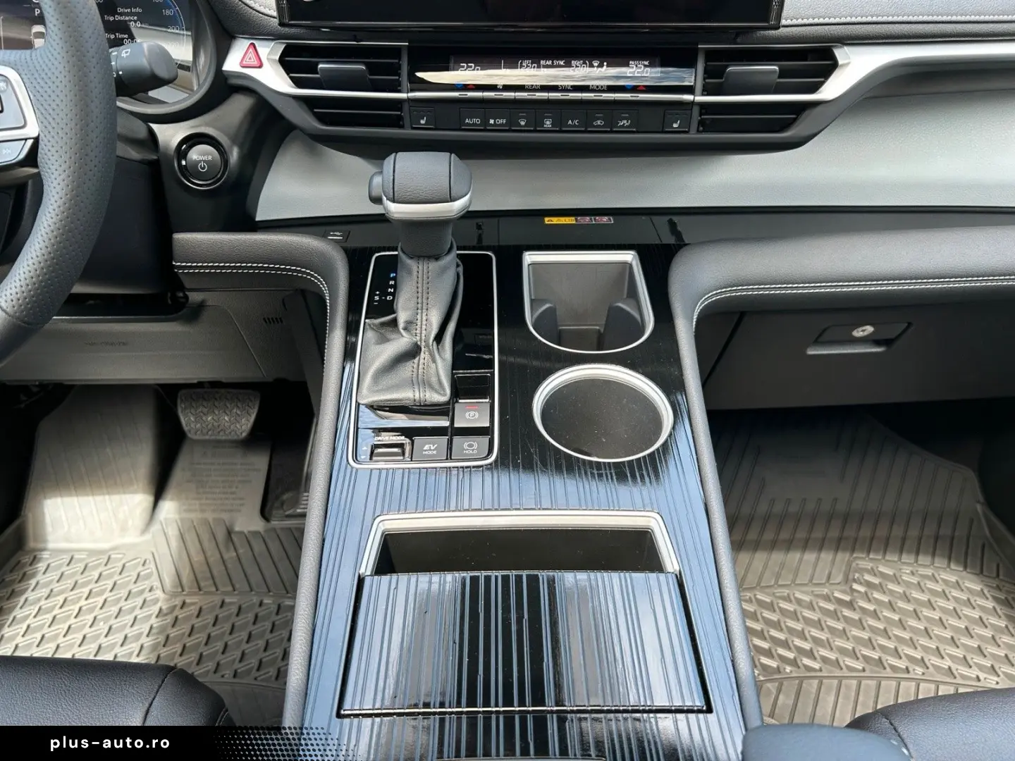 TOYOTA Sienna Hybrid XLE 7-Sitzer