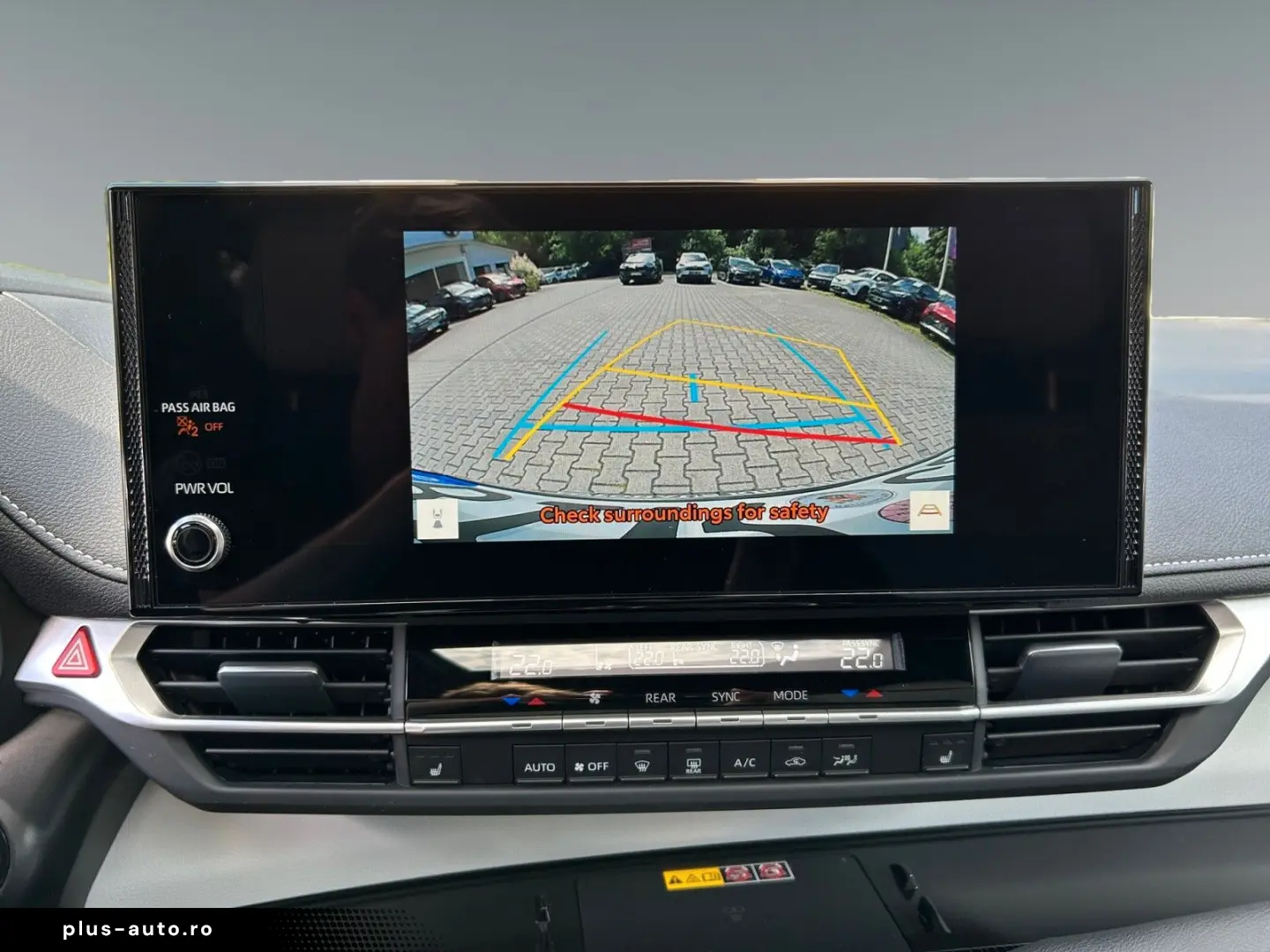 TOYOTA Sienna Hybrid XLE 7-Sitzer