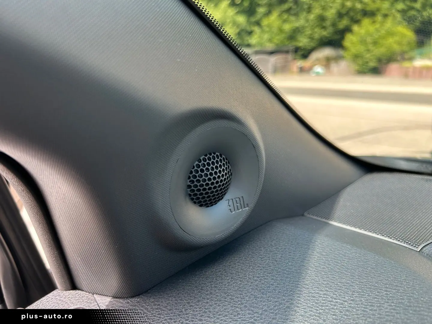 TOYOTA Sienna Hybrid XLE 7-Sitzer
