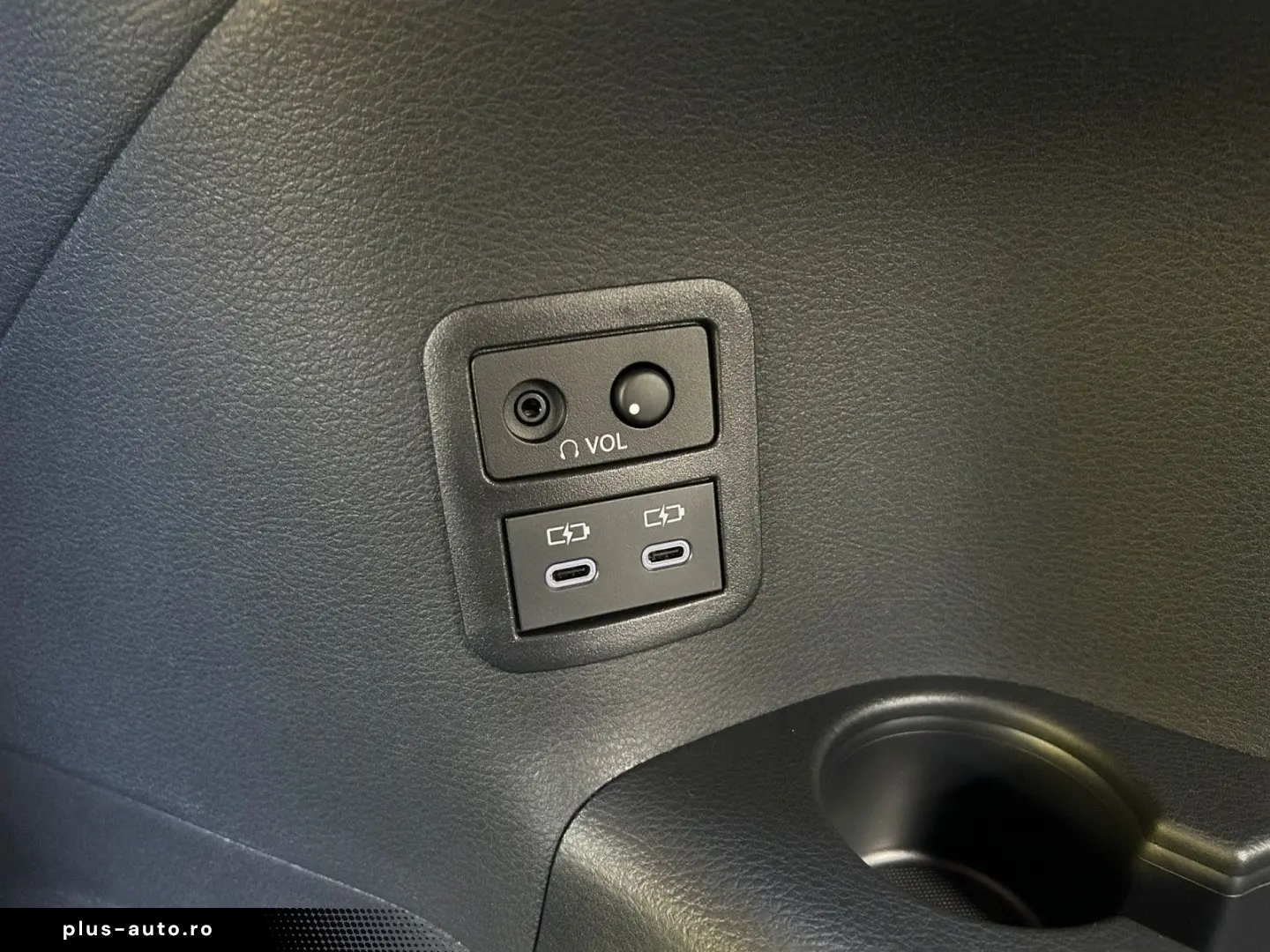 TOYOTA Sienna Hybrid XLE 7-Sitzer