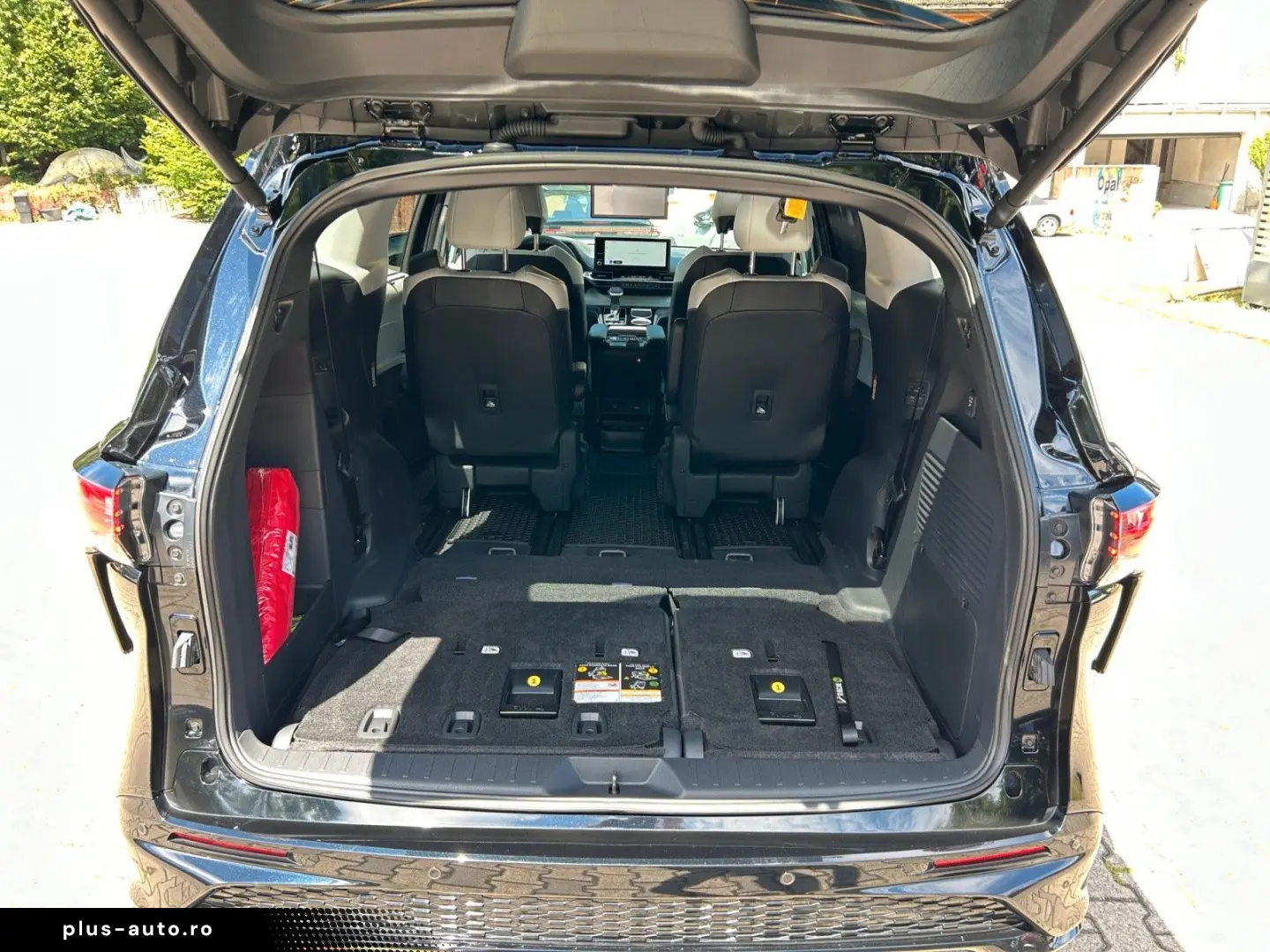TOYOTA Sienna Hybrid XLE 7-Sitzer