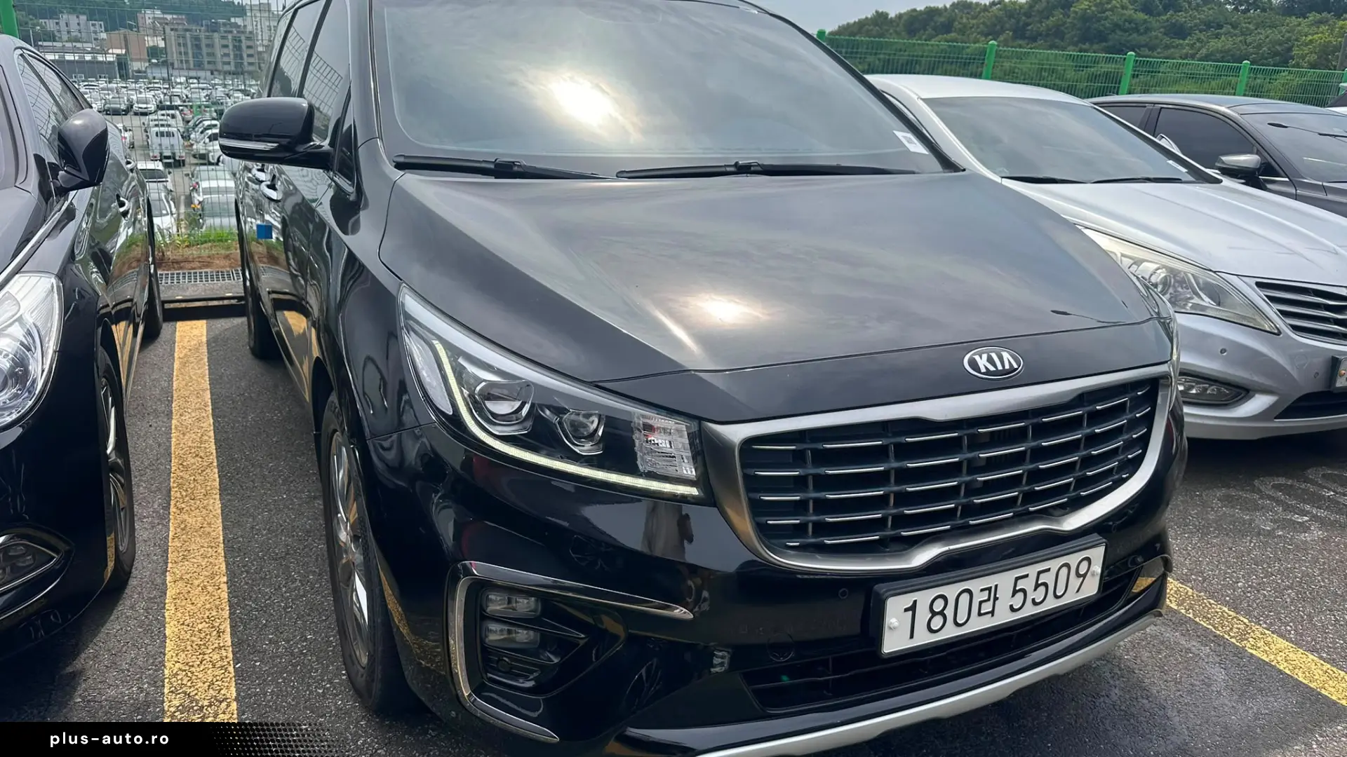 Kia Carnival Noblesse 9 Locuri Garantie 36 luni