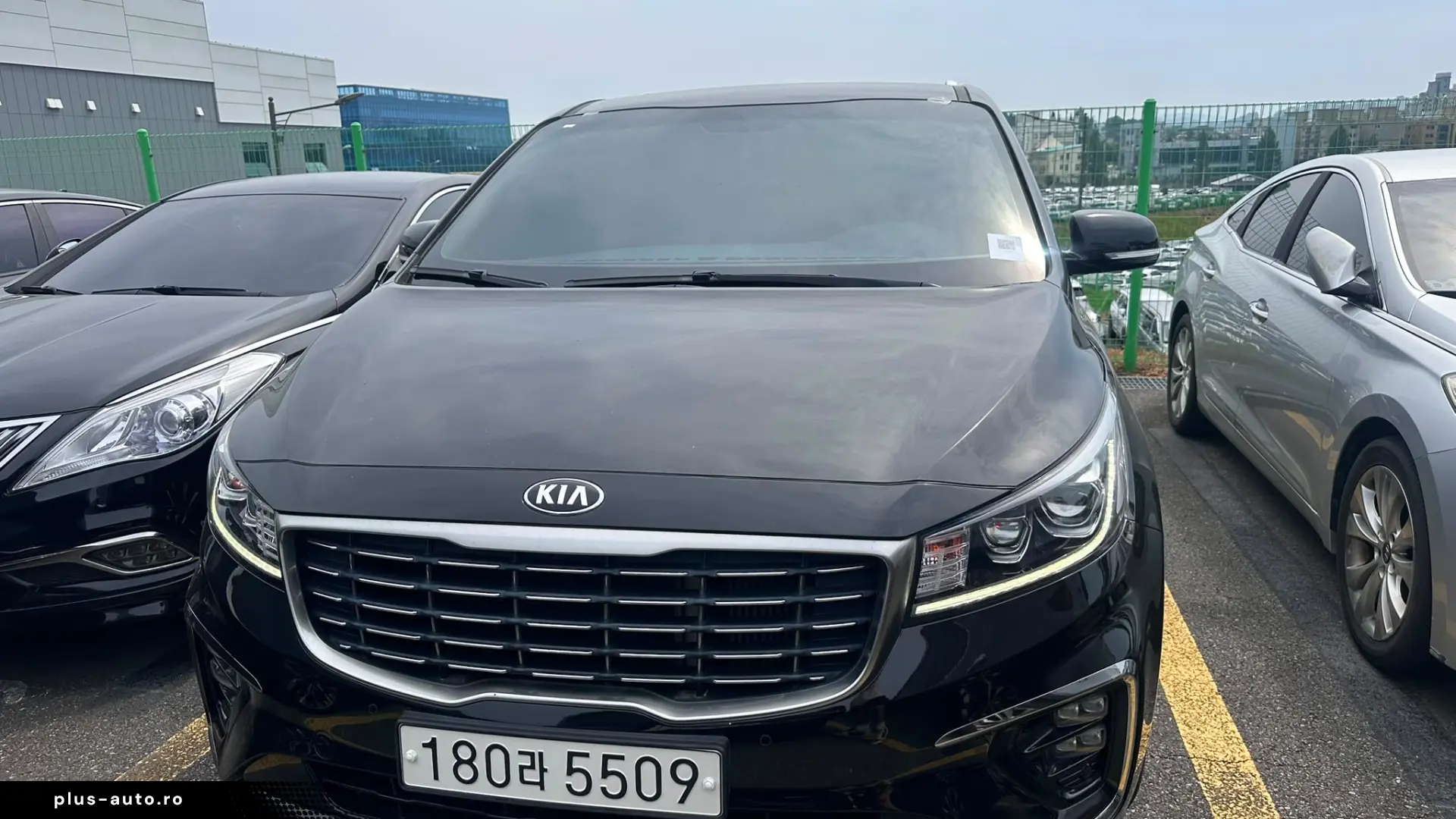 Kia Carnival Noblesse 9 Locuri Garantie 36 luni