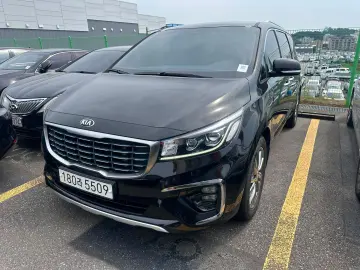 Kia Carnival Noblesse 9 Locuri Garantie 36 luni