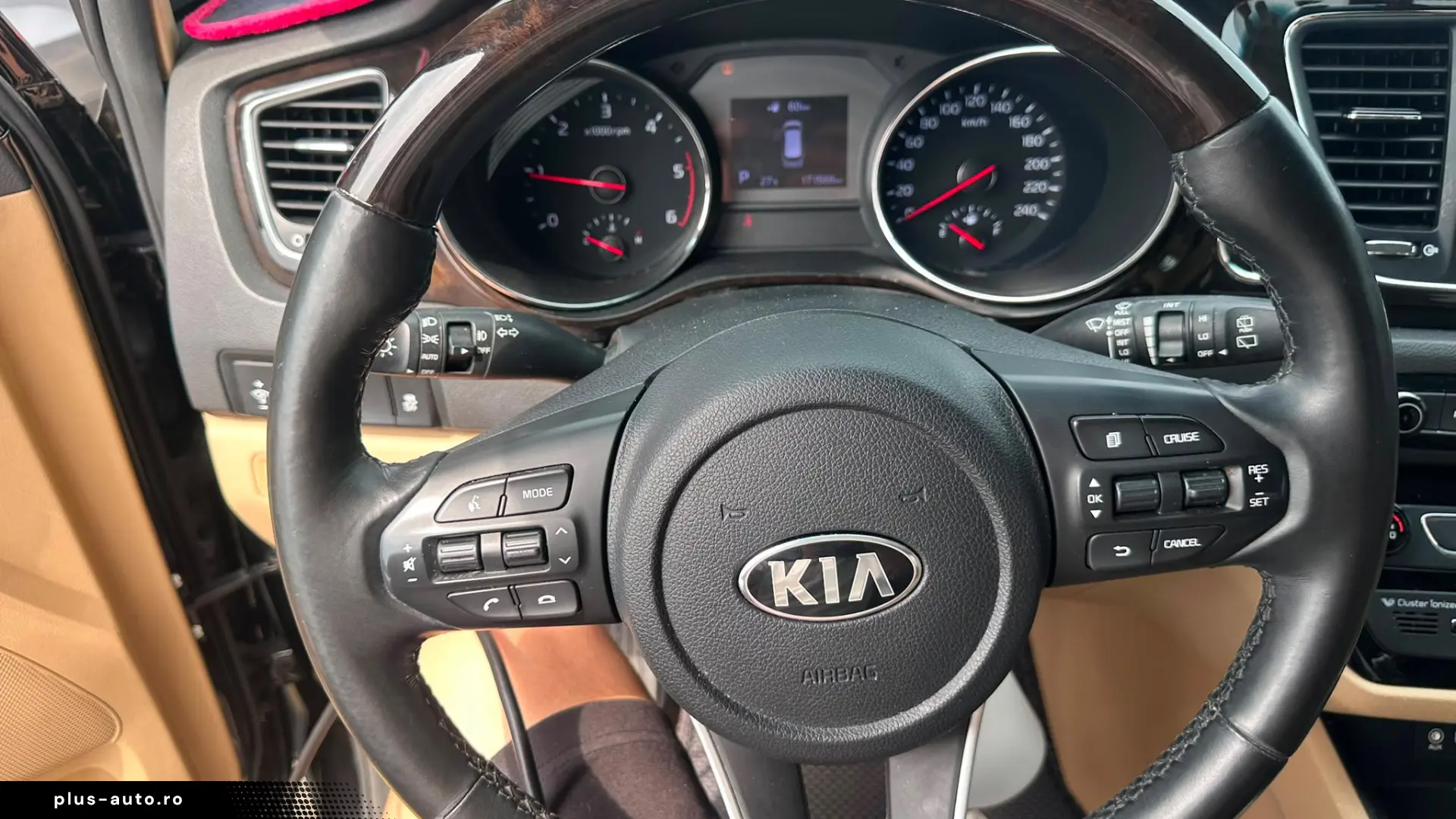 Kia Carnival Noblesse 9 Locuri Garantie 36 luni