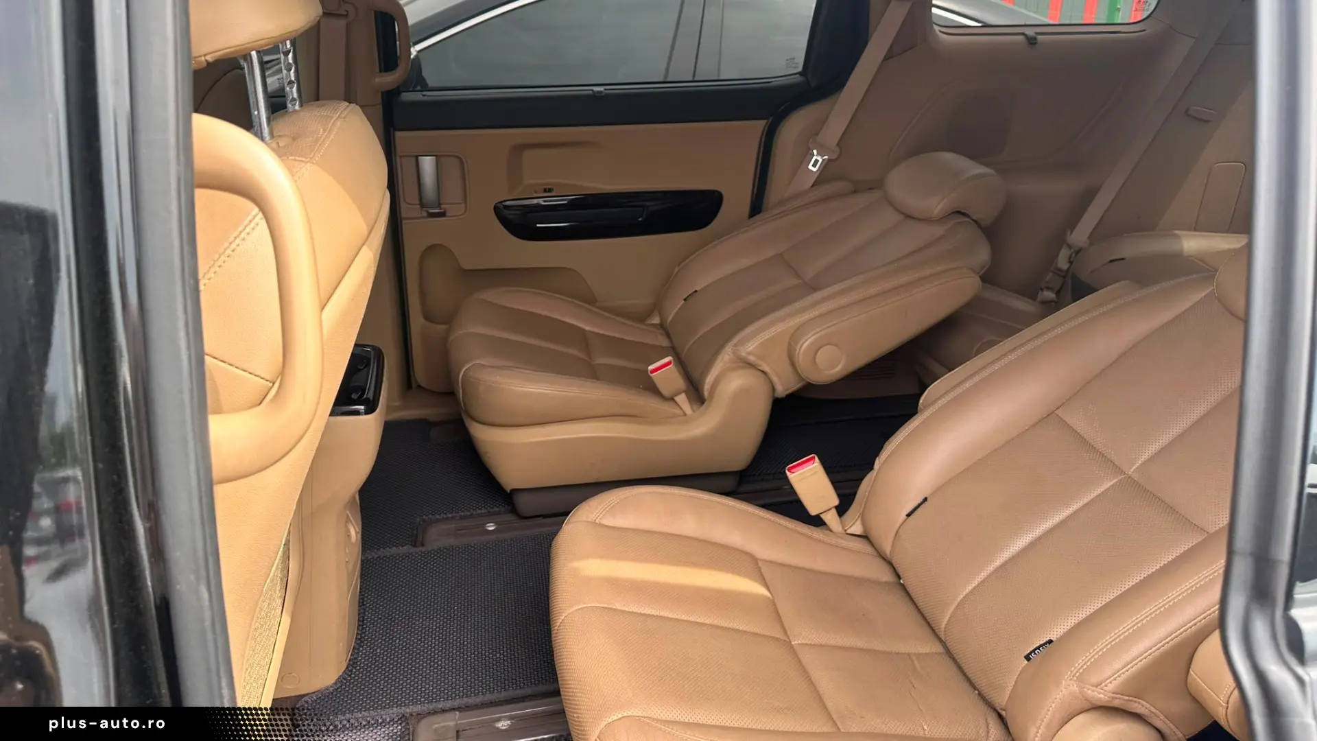 Kia Carnival Noblesse 9 Locuri Garantie 36 luni