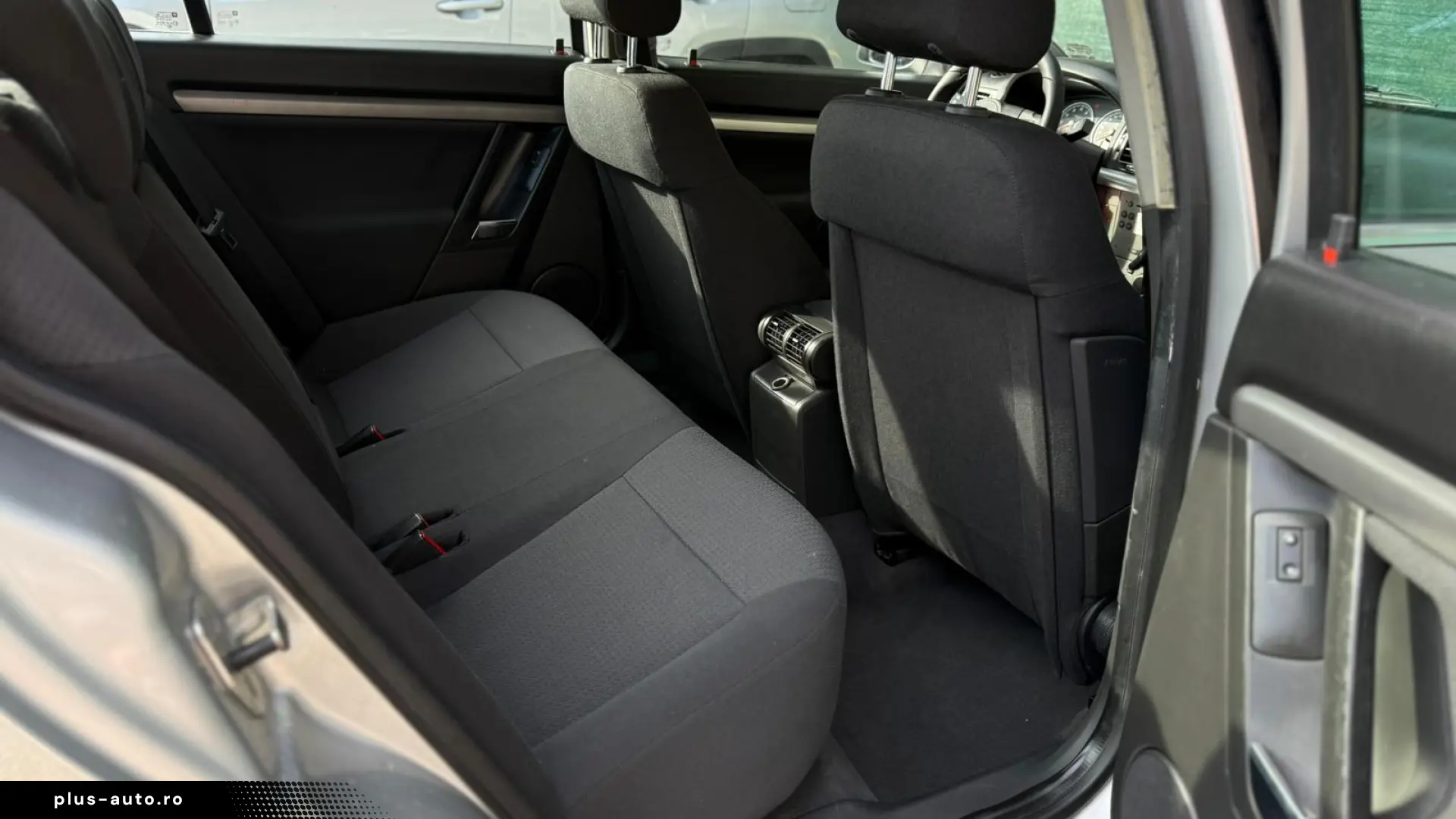 Opel Vectra 1.8i Elegance