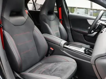 MERCEDES-BENZ A 35 AMG 4M Pano Aero Burm 360