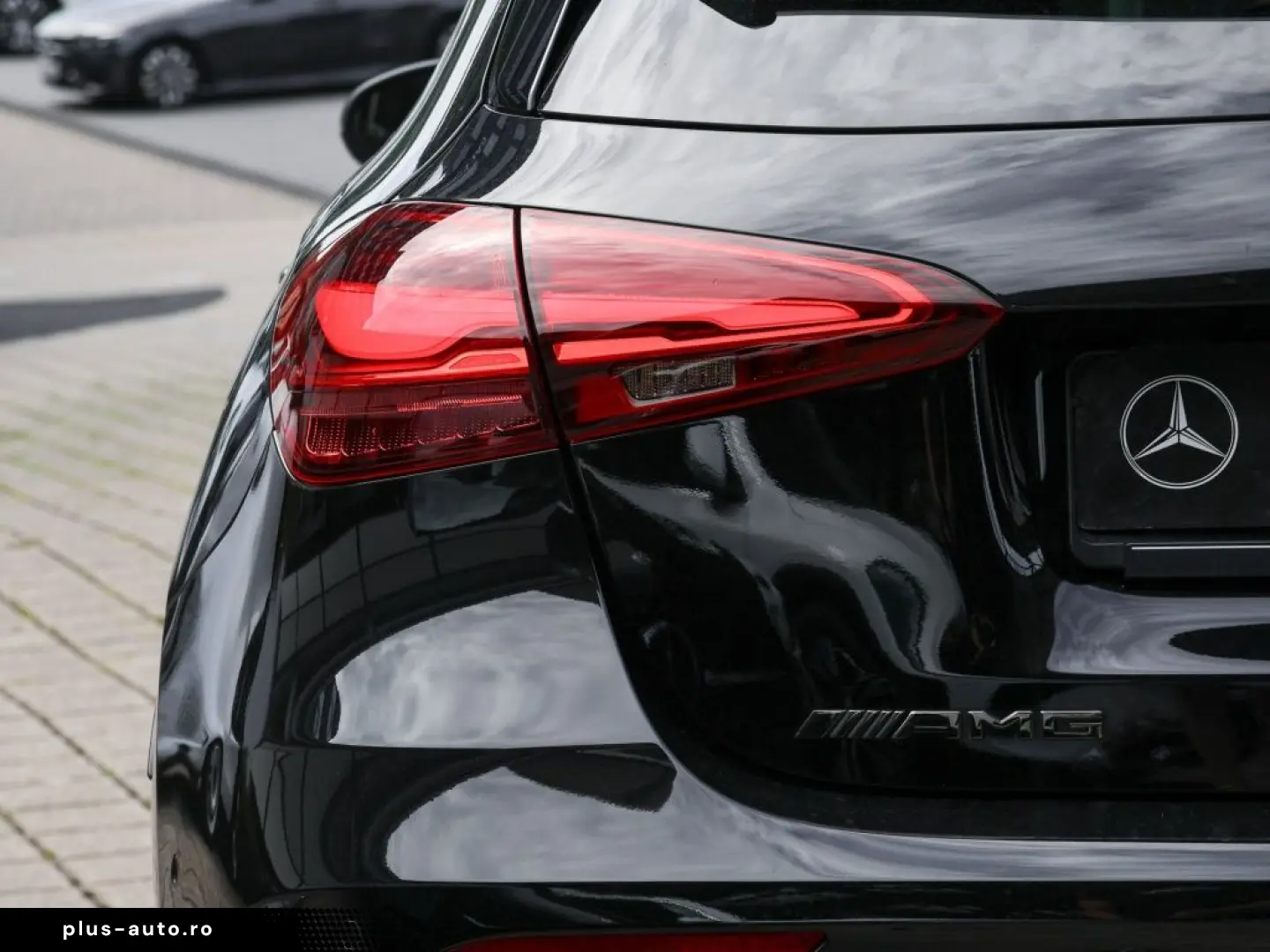 MERCEDES-BENZ A 35 AMG 4M Pano Aero Burm 360