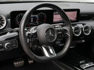 MERCEDES-BENZ A 35 AMG 4M Pano Aero Burm 360