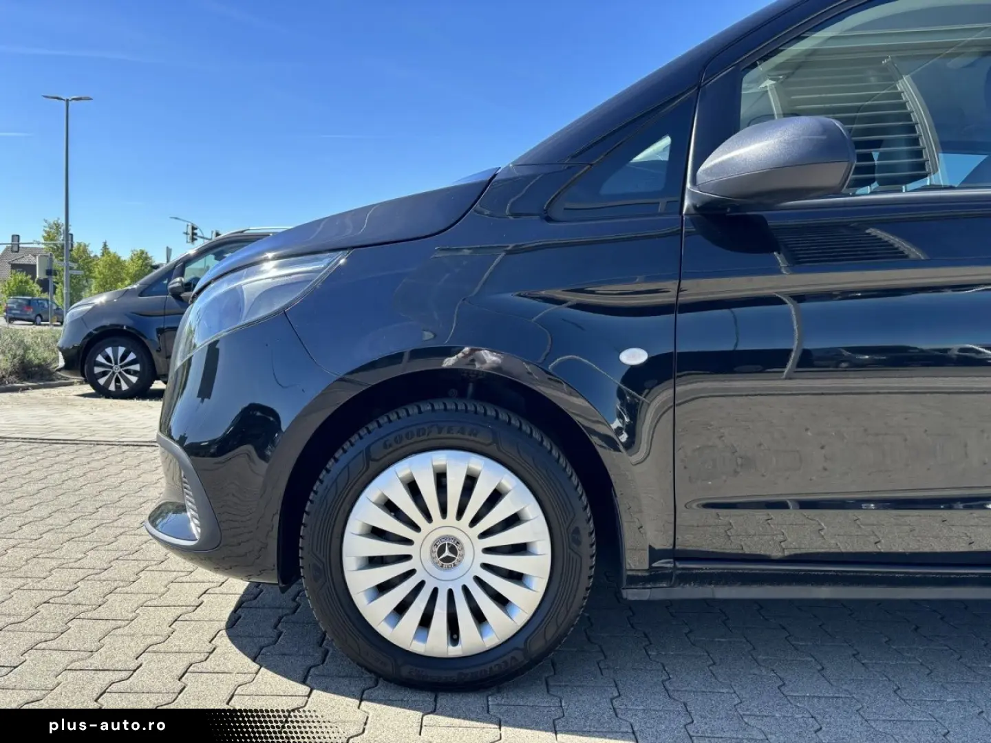 MERCEDES-BENZ Vito 116 CDI SpurW AHK Navi