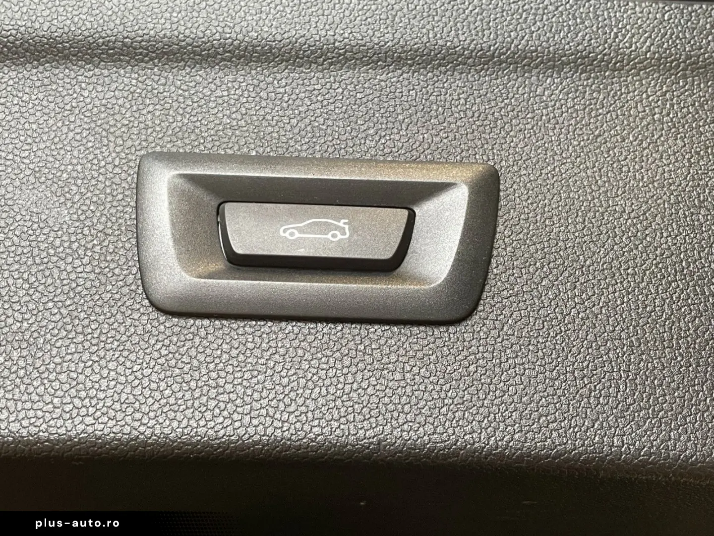 BMW iX 40 xDrive ACC AHK 4ZK H K LRHZ 360