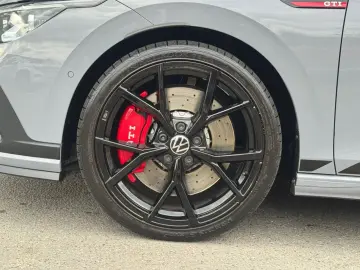 VW Golf GTI Clubsport DSG MATRIX NAV PANO KAM ACC