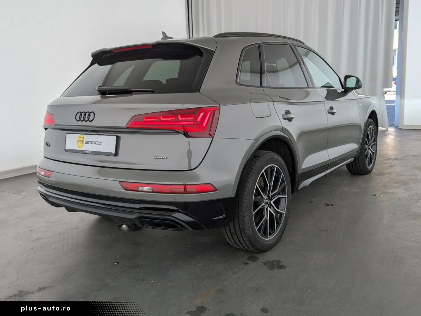 AUDI Q5 55 2.0 TFSI e quattro S line LED AHK RFK SHZ