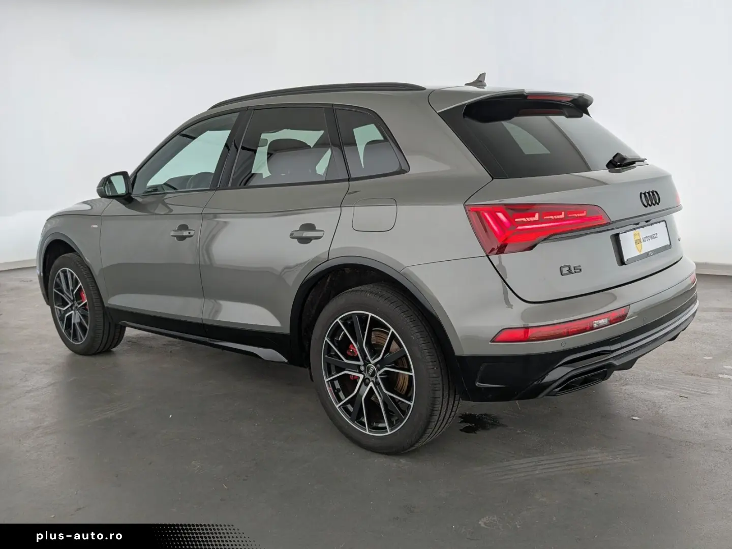 AUDI Q5 55 2.0 TFSI e quattro S line LED AHK RFK SHZ