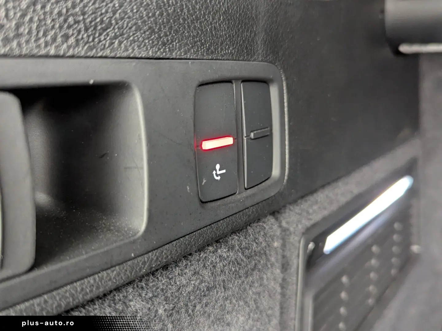 AUDI Q5 55 2.0 TFSI e quattro S line LED AHK RFK SHZ