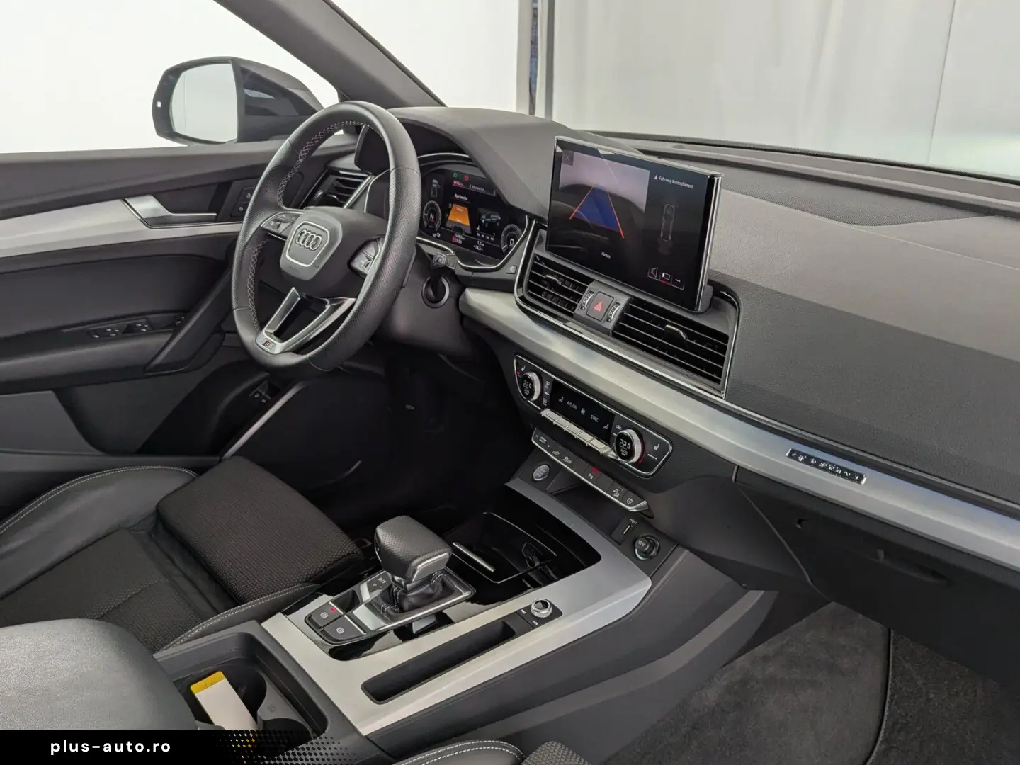 AUDI Q5 55 2.0 TFSI e quattro S line LED AHK RFK SHZ