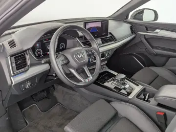 AUDI Q5 55 2.0 TFSI e quattro S line LED AHK RFK SHZ
