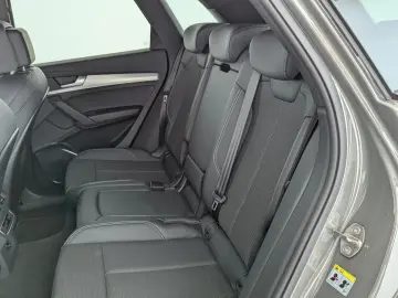 AUDI Q5 55 2.0 TFSI e quattro S line LED AHK RFK SHZ