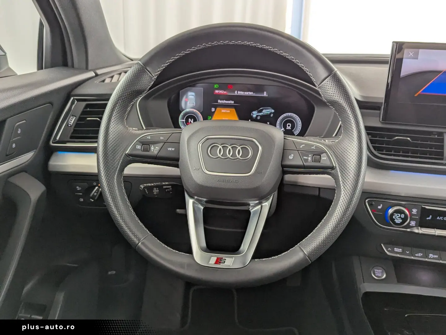 AUDI Q5 55 2.0 TFSI e quattro S line LED AHK RFK SHZ