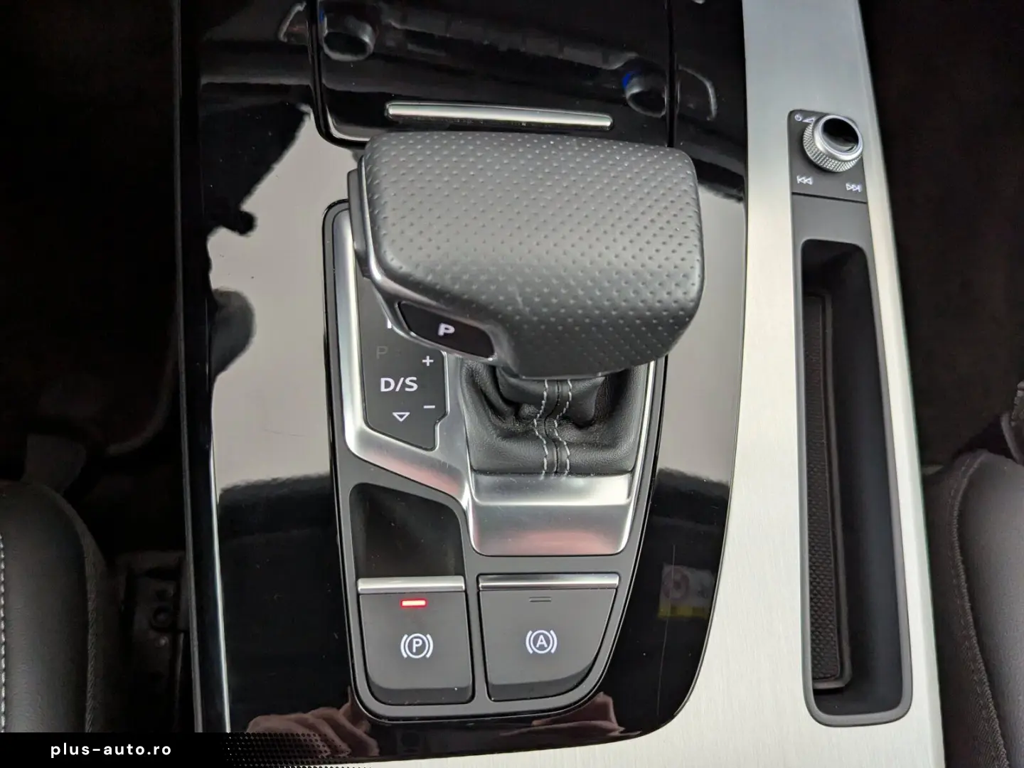 AUDI Q5 55 2.0 TFSI e quattro S line LED AHK RFK SHZ