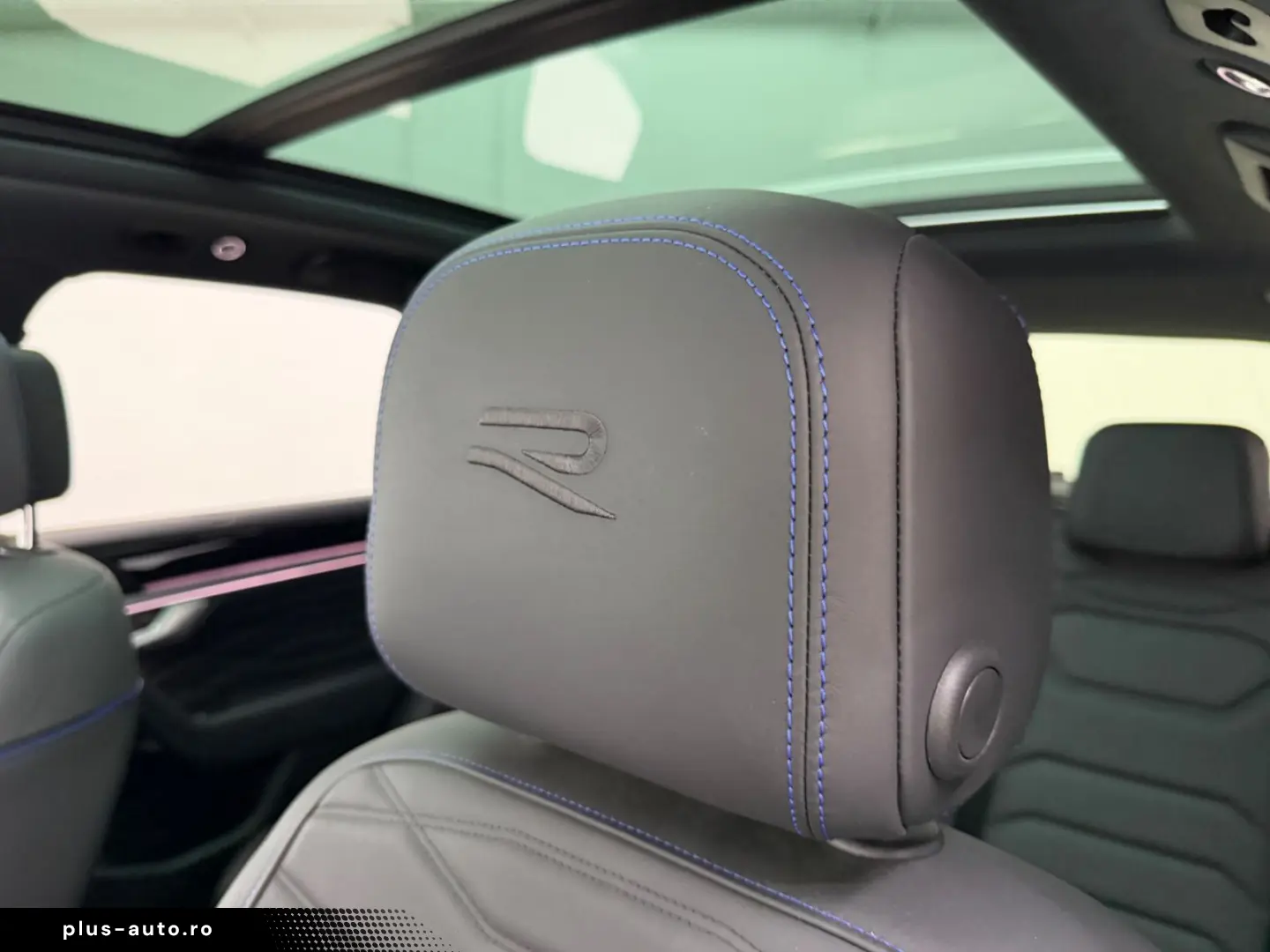 VW Touareg R 4Motion eHybrid MATRIX PANO HEAD-UP