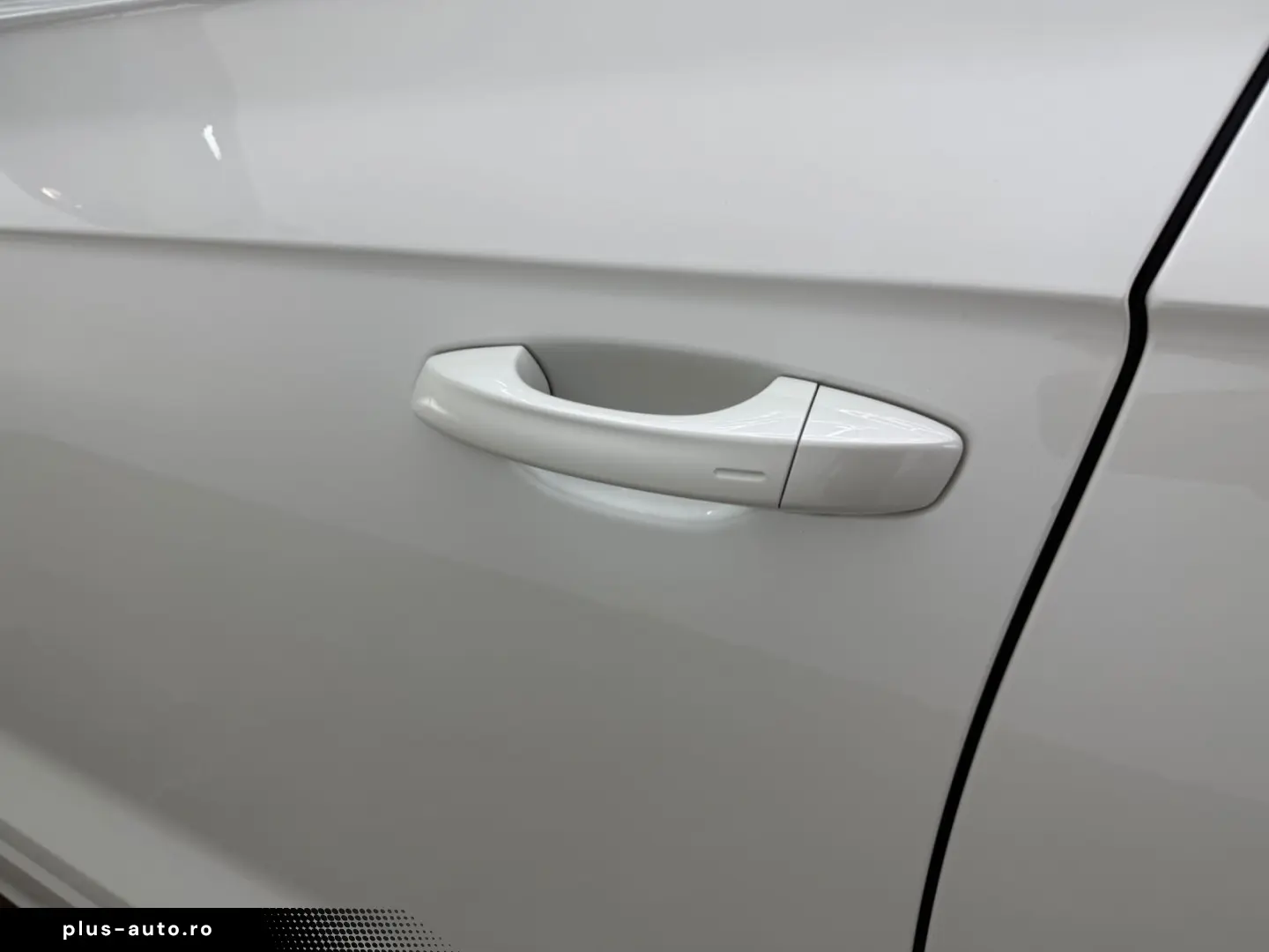 VW Touareg R 4Motion eHybrid MATRIX PANO HEAD-UP